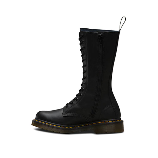 Dr. Martens Vonda