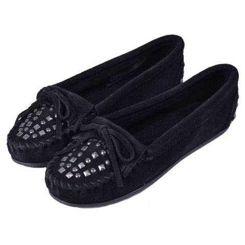 Minnetonka Kilty Hardsole Black Moccasins