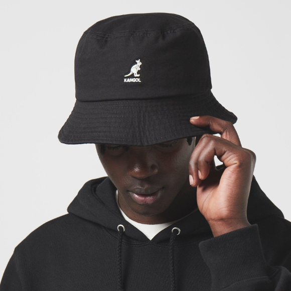 Kangol black hot sale
