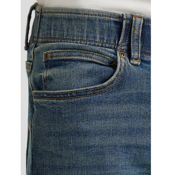 Men's Lee Extreme Motion Straight Taper Jeans 2015042