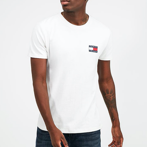 Tommy jeans sales badge t shirt